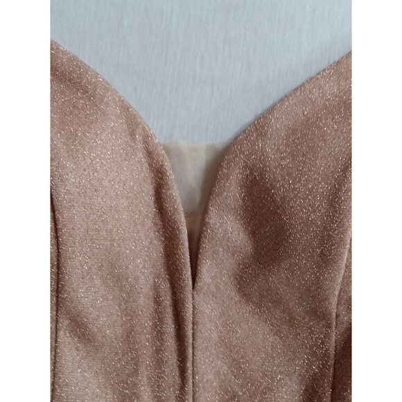 Elegant Rose Gold Women's Dress - Picture 4 of 8